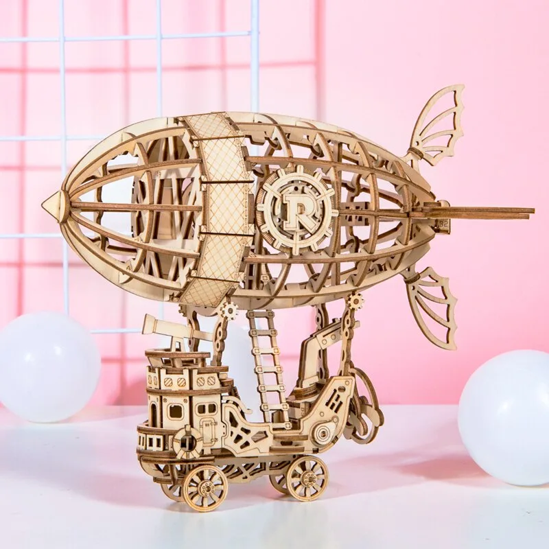 Bild 3 — Steampunk Zeppelin luftskeppsmodell
