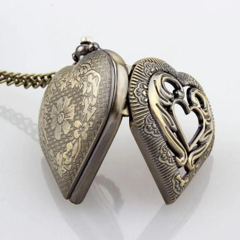 Bild 4 — Steampunk hjärta fickur