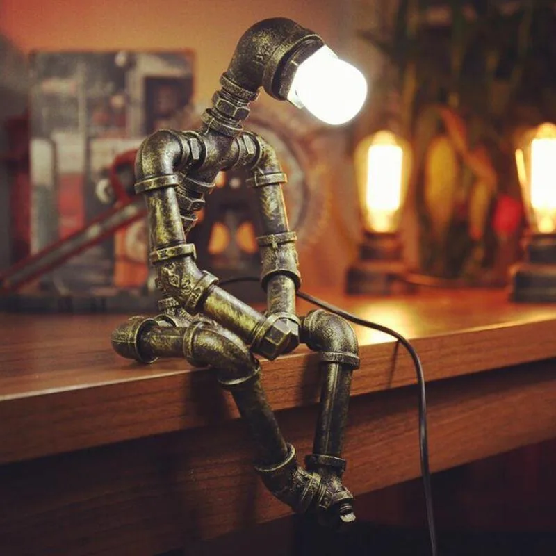 Steampunk robotlampa