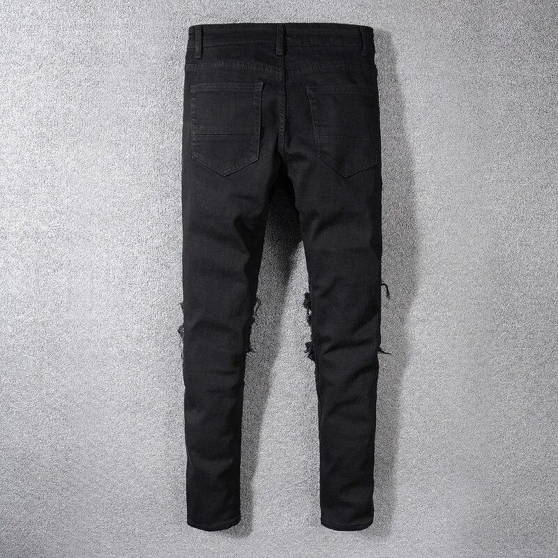 Bild 2 — Jeans i punk stil
