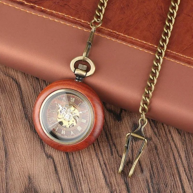 Bild 4 — Steampunk träfickor